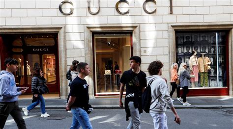 top management for gucci|gucci ceo acquisition.